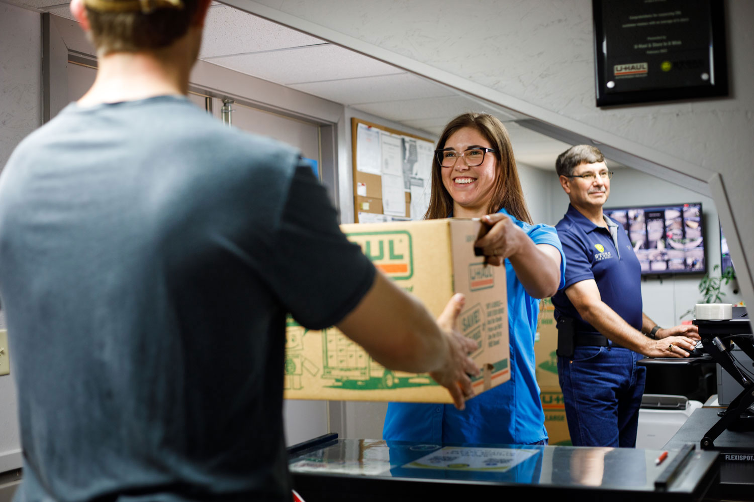 Wink’s Packing Tips – Avoiding Back Breaking Boxes Of Books